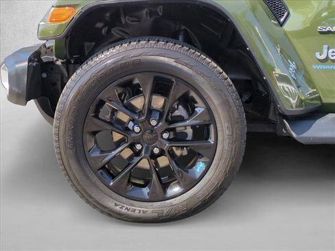 Certified 2023 Jeep Wrangler Sahara w/ Cold Weather Group image 22