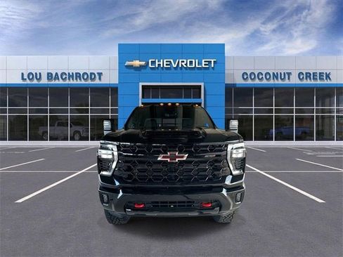 New 2026 Chevrolet Silverado 2500 ZR2 image 3