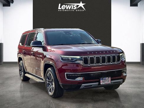 Used 2024 Jeep Wagoneer Series II AWD/4WD image 6