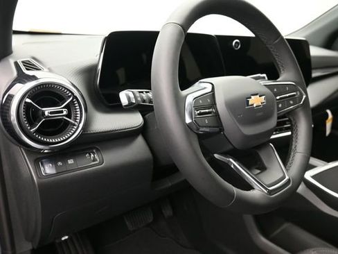 New 2026 Chevrolet Equinox LT FWD image 24