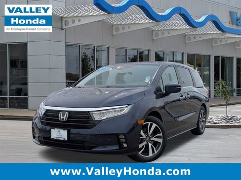 Certified 2024 Honda Odyssey Touring image 1