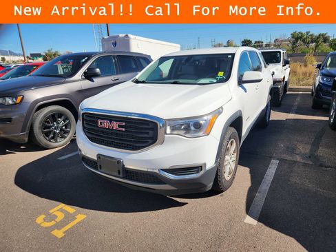 Used 2017 GMC Acadia SLE FWD image 4