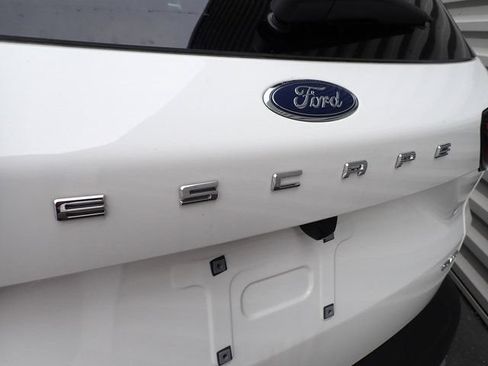 Certified 2025 Ford Escape Active w/ Cold Weather Package AWD/4WD image 5