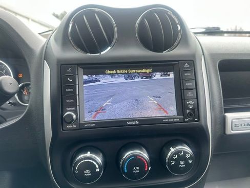 Used 2017 Jeep Compass High Altitude image 22