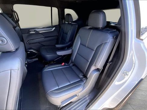 New 2026 GMC Acadia Elevation w/ Elevation Premium Package FWD image 11