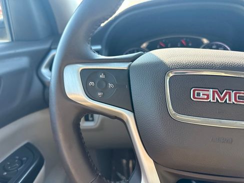 Used 2017 GMC Acadia SLT AWD/4WD image 17