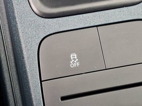 Used 2025 Ford Maverick XL FWD image 23