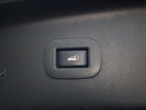 Used 2020 Nissan Armada Platinum w/ Captain's Chairs Package image 32