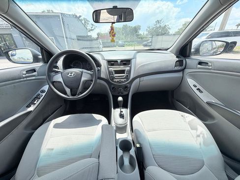 Used 2015 Hyundai Accent GLS FWD image 11