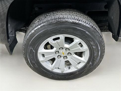 Used 2022 Chevrolet Colorado LT w/ Luxury Package image 24