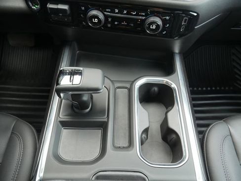 Used 2025 Chevrolet Silverado 1500 LTZ AWD/4WD image 24