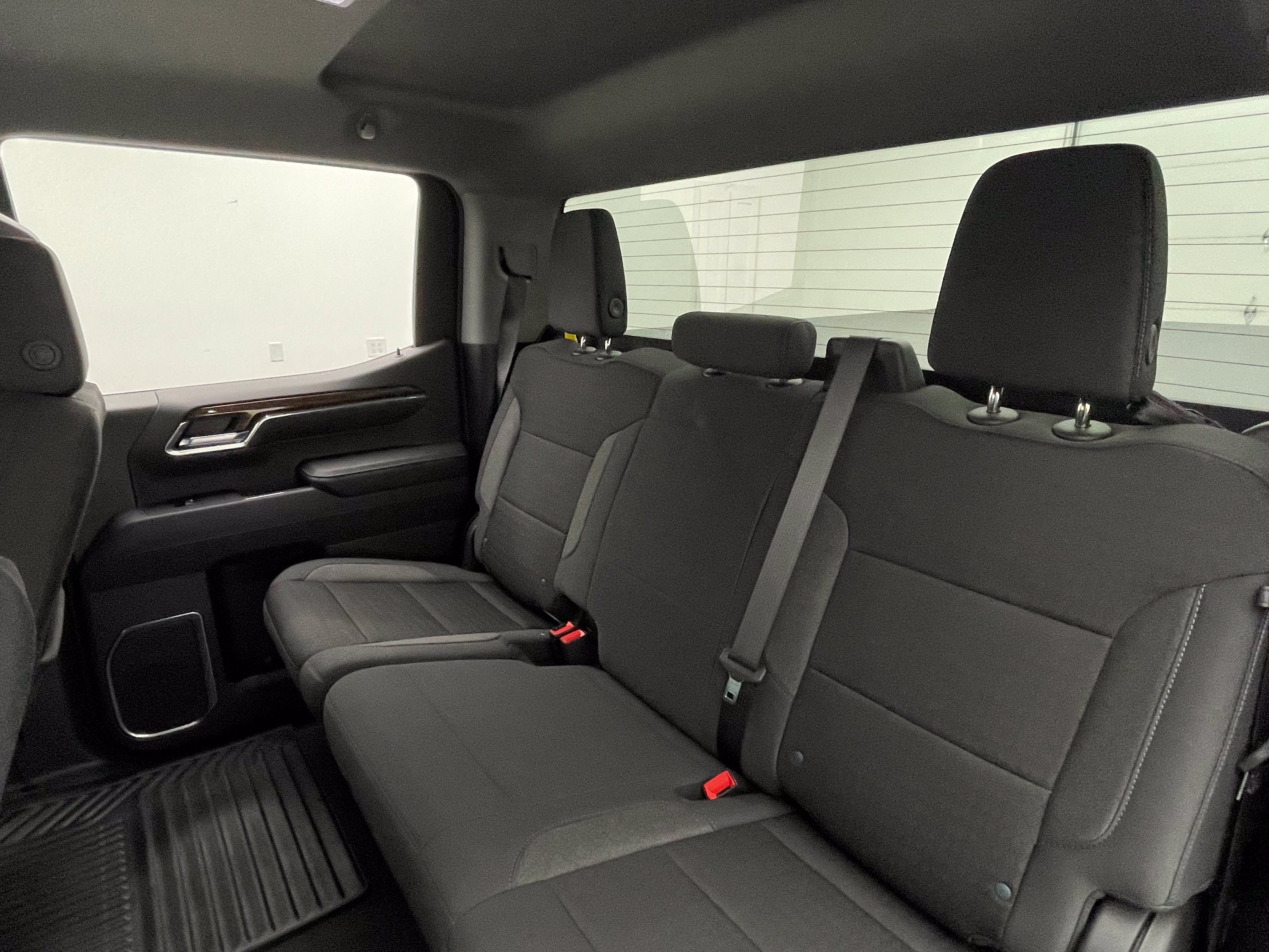 Used 2024 GMC Sierra 1500 SLE AWD/4WD image 39