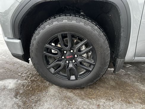 Used 2025 GMC Sierra 1500 Elevation w/ Preferred Package image 23