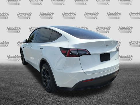 Used 2023 Tesla Model Y AWD image 8