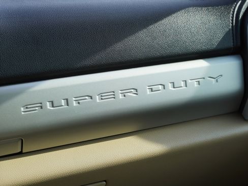Used 2020 Ford F250 Lariat w/ Lariat Ultimate Package image 40