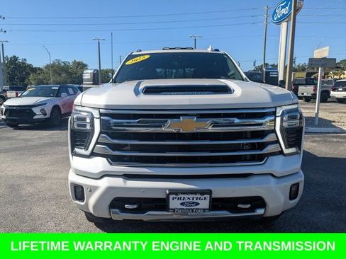 Used 2025 Chevrolet Silverado 3500 High Country w/ Technology Package AWD/4WD image 8