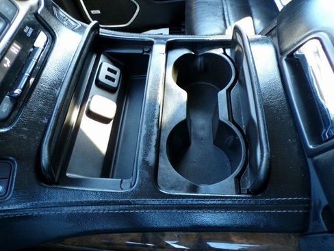 Used 2016 GMC Yukon XL Denali w/ Open Road Package image 34