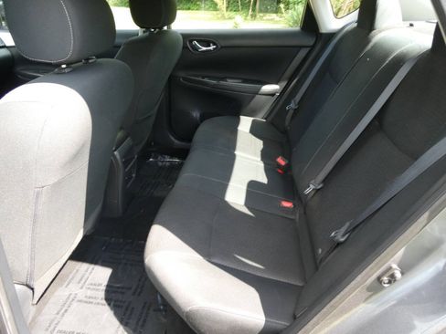 Used 2019 Nissan Sentra S FWD image 17
