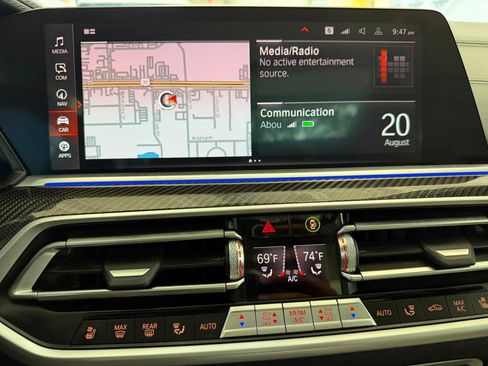 Used 2022 BMW X5 M50i w/ Premium Package AWD/4WD image 40