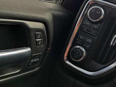 Used 2020 GMC Sierra 1500 AT4 w/ AT4 Premium Package AWD/4WD image 15