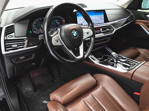 Used 2022 BMW X7 xDrive40i w/ Parking Assistance Package AWD/4WD image 14