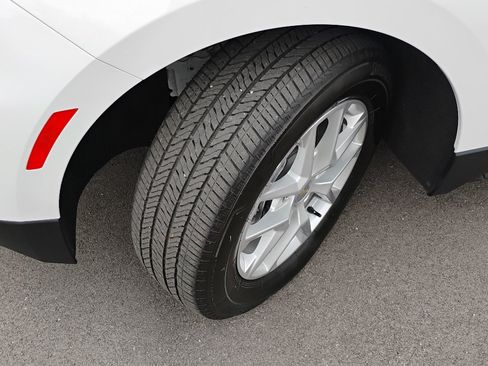 Used 2022 Chevrolet Equinox LS w/ LS Convenience Package image 24