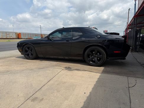 Used 2013 Dodge Challenger R/T Plus image 21