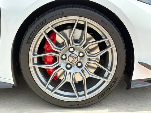 Used 2026 Chevrolet Corvette Z06 RWD image 10