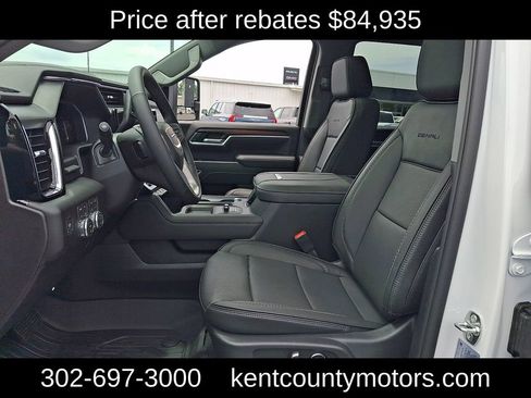New 2026 GMC Sierra 3500 Denali w/ Denali Reserve Package AWD/4WD image 15