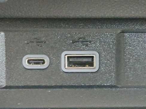 Used 2026 Chevrolet Colorado ZR2 w/ Technology Package image 6