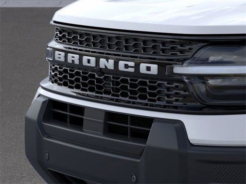 New 2025 Ford Bronco Sport Outer Banks w/ Outer Banks Tech Package+ image 41