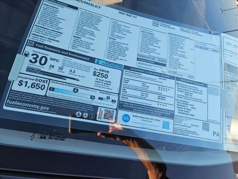 New 2026 Chevrolet Trax LT w/ Driver Confidence Package image 17