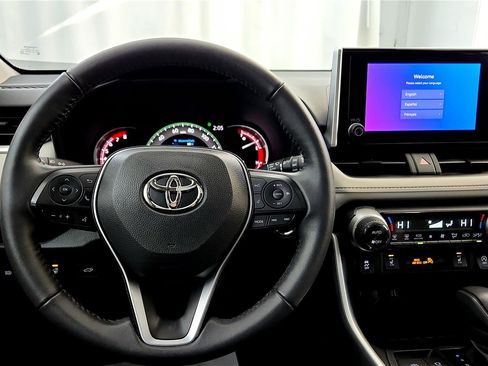 Certified 2023 Toyota RAV4 XLE image 40
