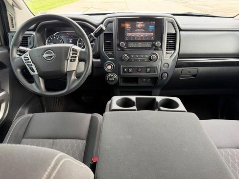 Used 2023 Nissan Titan SV AWD/4WD image 8