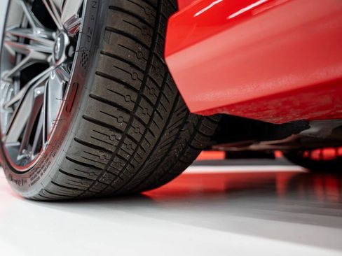 Used 2018 Chevrolet Camaro SS RWD image 42