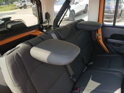 Used 2021 Jeep Wrangler Unlimited Sport AWD/4WD image 19