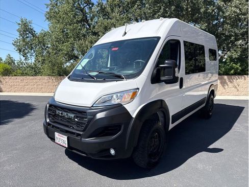 Used 2024 RAM ProMaster 1500 w/ Safety Group FWD image 3