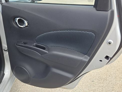 Used 2015 Nissan Versa Note SV FWD image 8