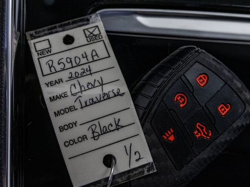 Used 2024 Chevrolet Traverse RS FWD image 61