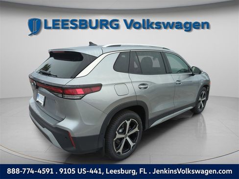 New 2026 Volkswagen Tiguan SE image 6