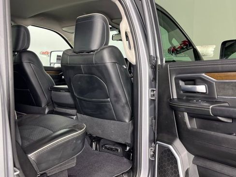 Used 2024 RAM 2500 Laramie image 28