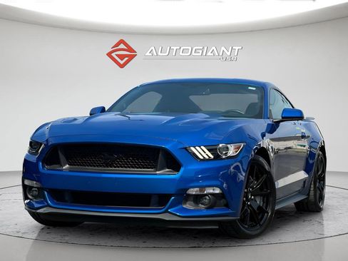 Used 2017 Ford Mustang GT w/ Black Accent Package RWD image 1