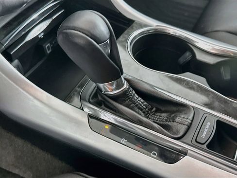 Used 2018 Acura TLX FWD image 23