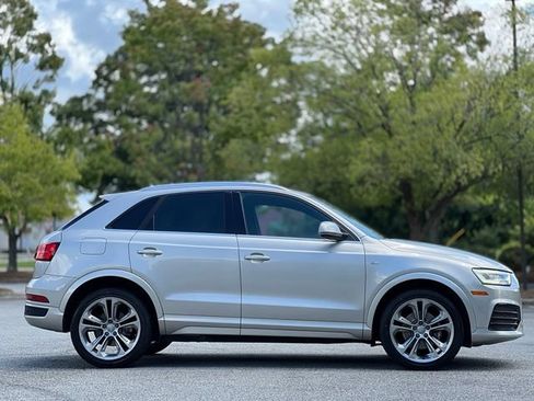 Used 2016 Audi Q3 2.0T Prestige w/ Prestige Package AWD/4WD image 4