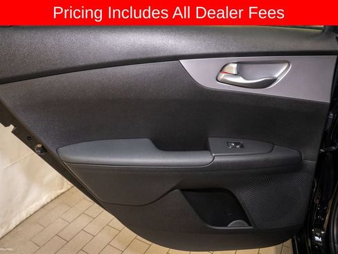 Certified 2023 Kia Forte LXS w/ LXS Technology Package FWD image 8