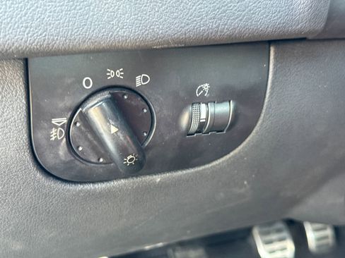 Used 2002 Audi TT 1.8T image 17