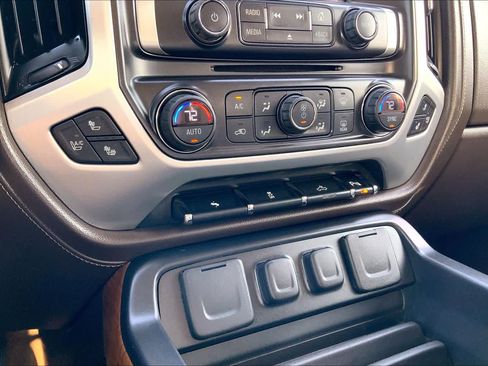 Used 2015 GMC Sierra 1500 SLT RWD image 32