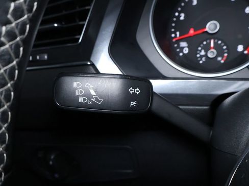 Used 2021 Volkswagen Tiguan SE R-Line w/ 3rd Row Seat Package image 24