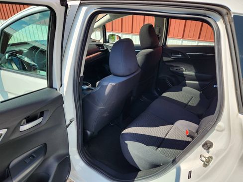 Used 2019 Honda Fit EX image 9
