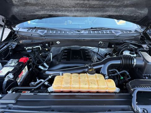 Used 2015 Ford F150 Lariat w/ Equipment Group 502A Luxury image 40